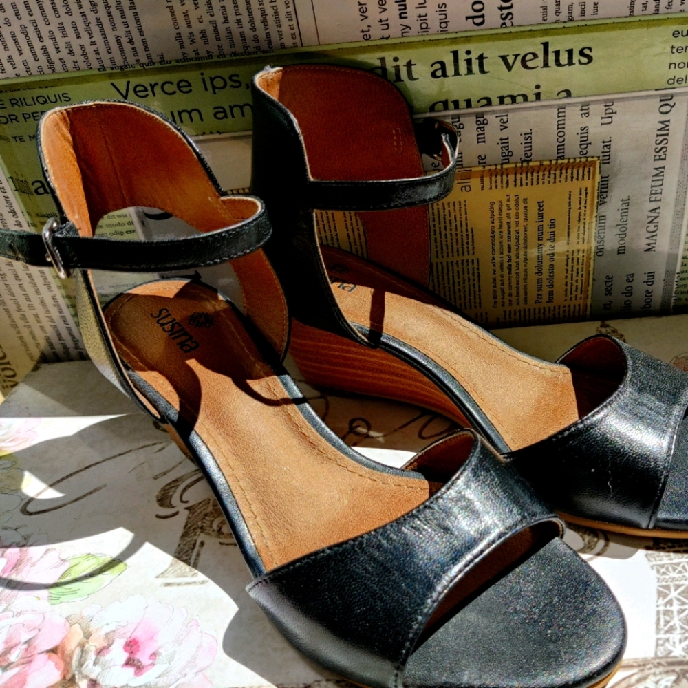 Susina sandal